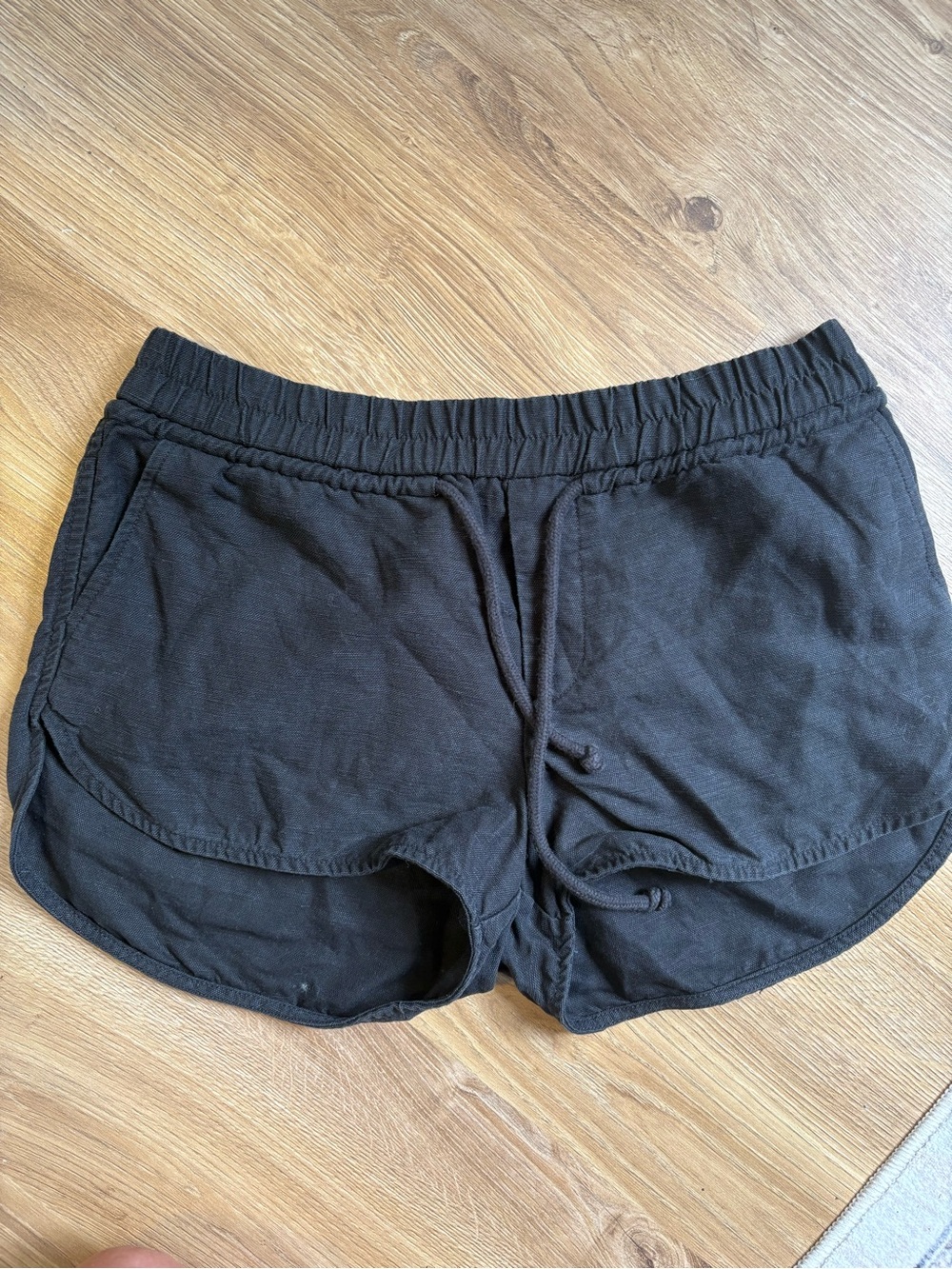 Wilfred free linen blend shorts